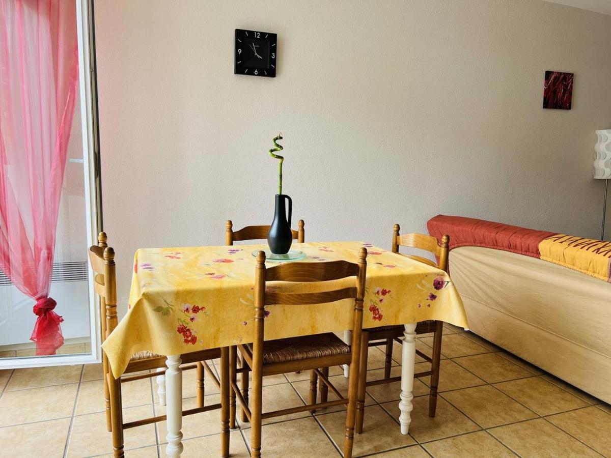 Appartement F2 A Cambo-Les-Bains Avec Piscine, Proche Thermes, Terrasse Et Parking - Fr-1-495-36 Luaran gambar