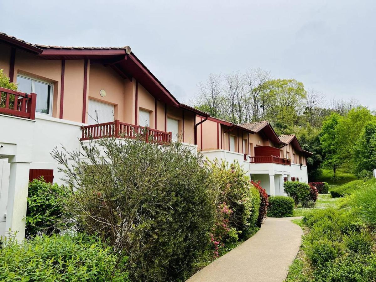 Appartement F2 A Cambo-Les-Bains Avec Piscine, Proche Thermes, Terrasse Et Parking - Fr-1-495-36 Luaran gambar