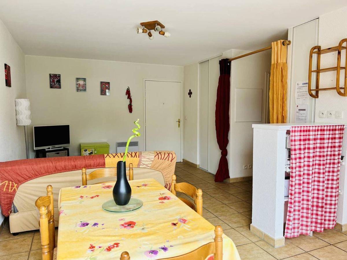 Appartement F2 A Cambo-Les-Bains Avec Piscine, Proche Thermes, Terrasse Et Parking - Fr-1-495-36 Luaran gambar