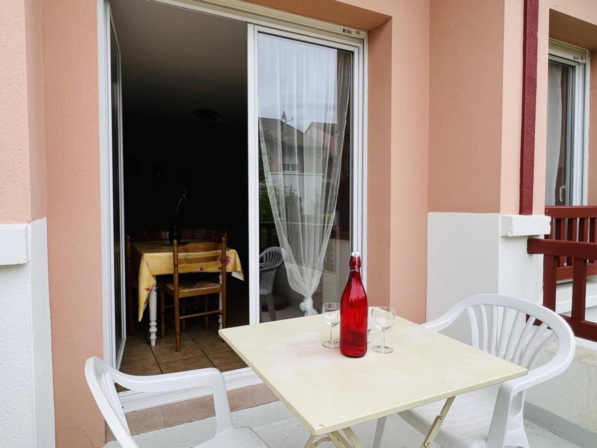 Appartement F2 A Cambo-Les-Bains Avec Piscine, Proche Thermes, Terrasse Et Parking - Fr-1-495-36 Luaran gambar
