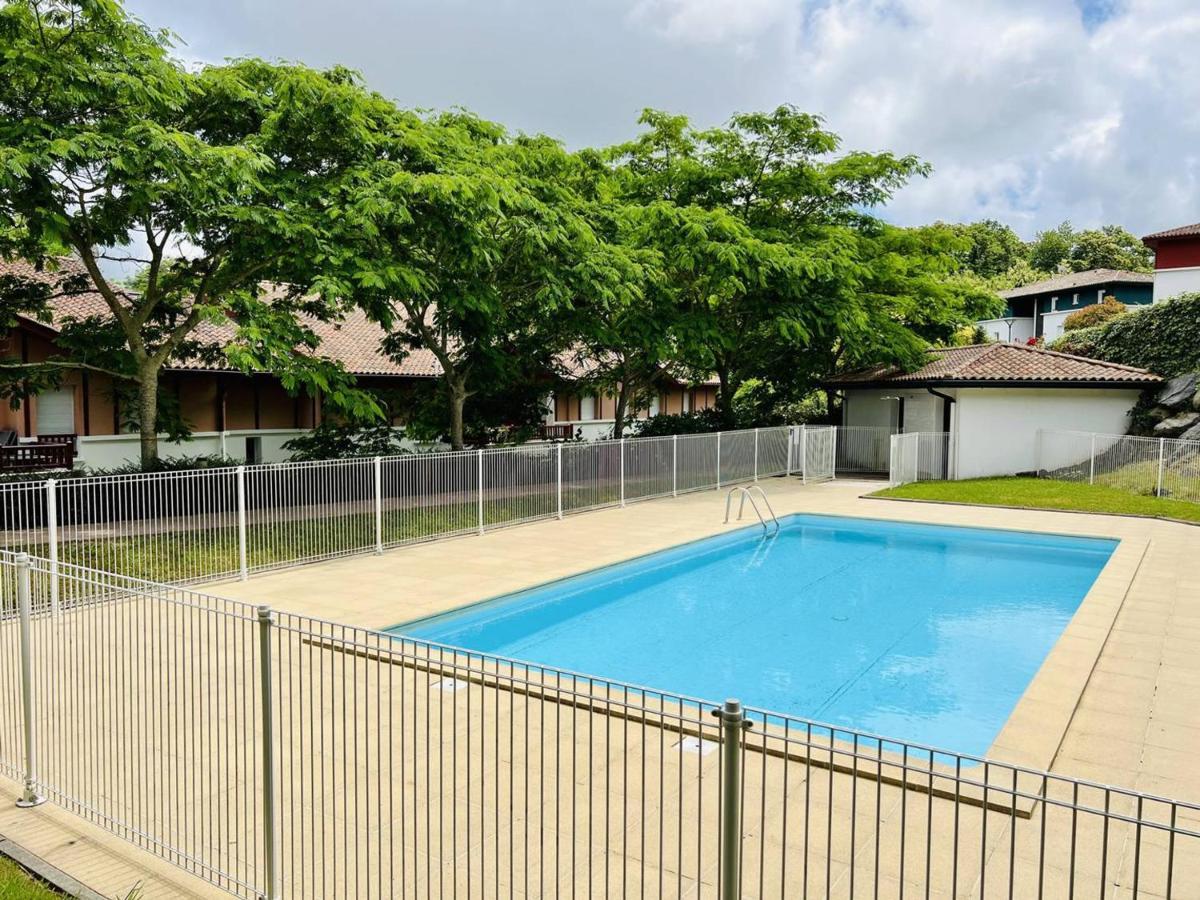 Appartement F2 A Cambo-Les-Bains Avec Piscine, Proche Thermes, Terrasse Et Parking - Fr-1-495-36 Luaran gambar